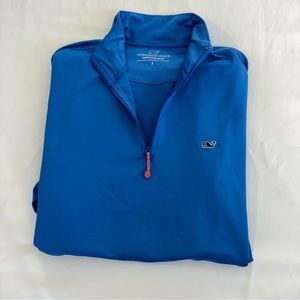 Light weight, Vineyard Vines Men’s small quarter zip, performance based blue.
